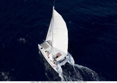 Lagoon 380-004