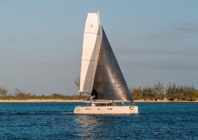 Lagoon 52F-016